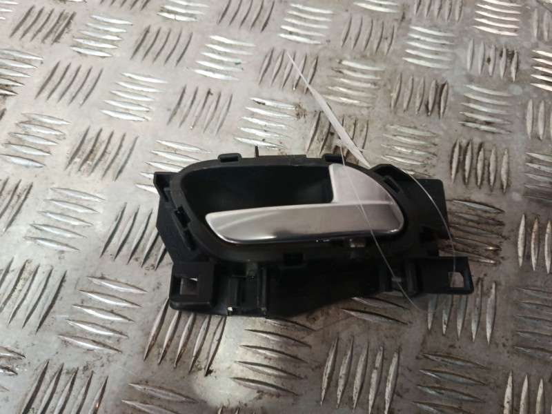 Recambio de maneta interior delantera derecha para citroën c3 referencia OEM IAM 9683446577  