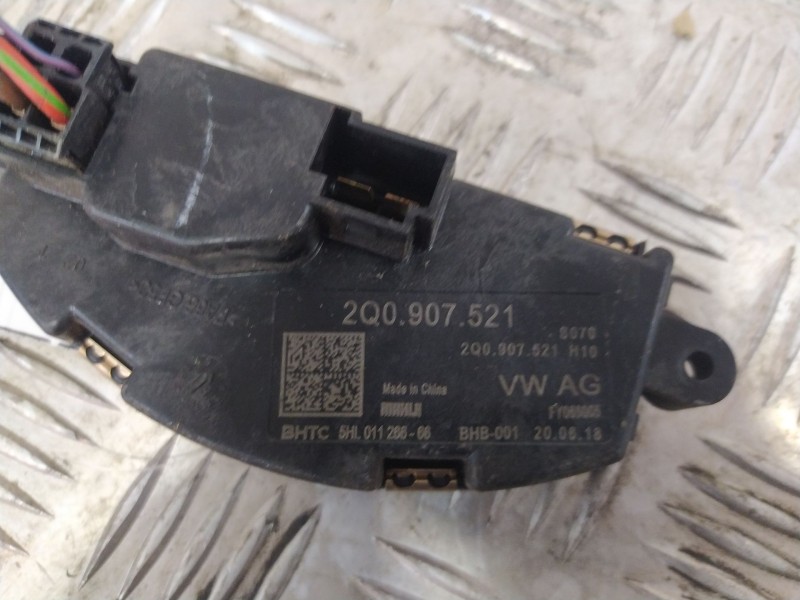 Recambio de resistencia calefaccion para volkswagen polo vi (aw1, bz1, ae1, bz3) 1.0 tsi referencia OEM IAM 2Q0907521  