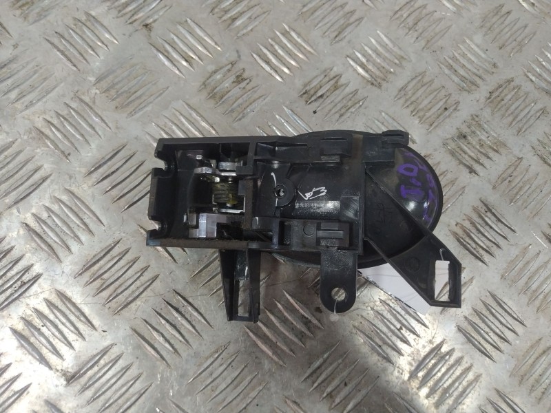 Recambio de maneta interior delantera izquierda para nissan juke (f15) referencia OEM IAM 80671BA61A  