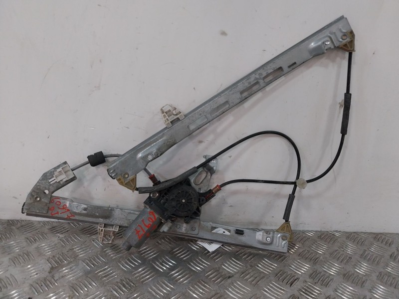 Recambio de elevalunas delantero izquierdo para peugeot 206 hatchback (2a/c) 1.4 i referencia OEM IAM 9221G0  