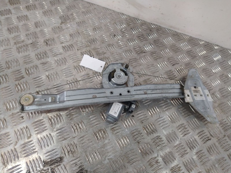 Recambio de elevalunas delantero izquierdo para citroën c3 referencia OEM IAM 963912  