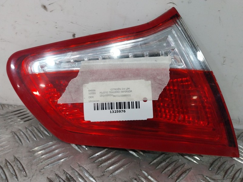 Recambio de piloto trasero inferior izquierdo para citroën c4 lim. 1.6 16v referencia OEM IAM 967215588001  
