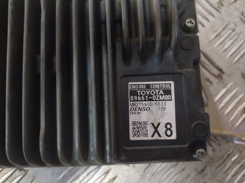 Recambio de centralita motor uce para toyota auris (_e18_) 1.2 (nre185_) referencia OEM IAM MB2756005533  