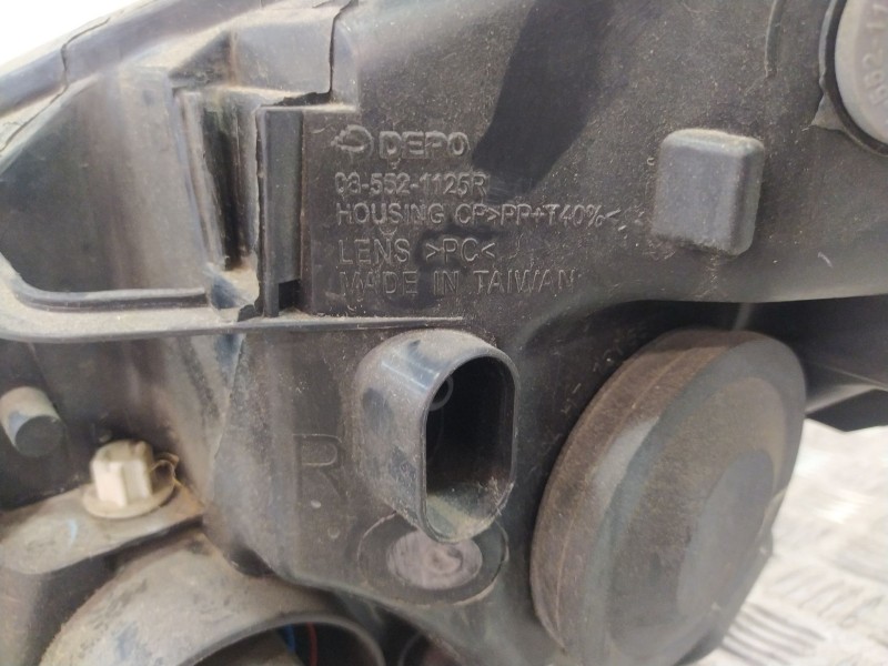 Recambio de faro derecho para citroën c4 grand picasso i (ua_) 1.6 hdi referencia OEM IAM 16298200  