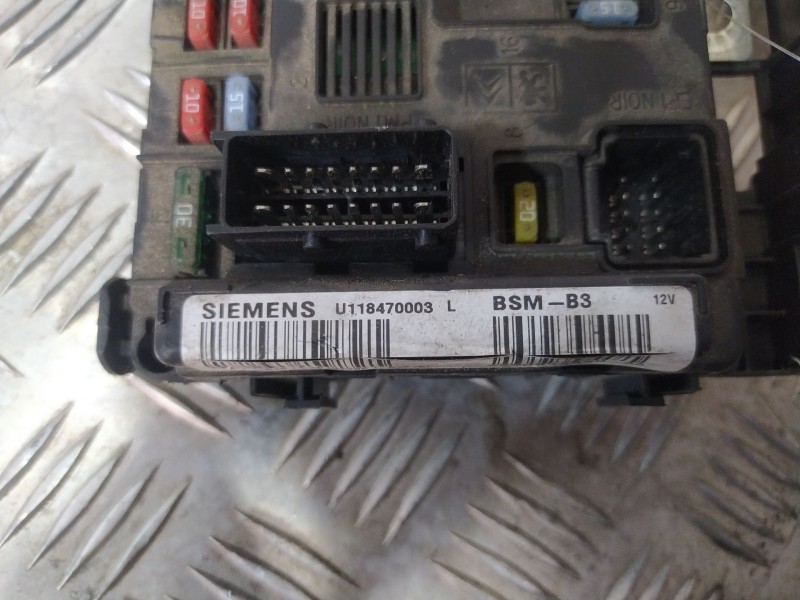 Recambio de caja reles / fusibles para peugeot partner monospace (5_, g_) 1.6 hdi 90 referencia OEM IAM 965061848000  
