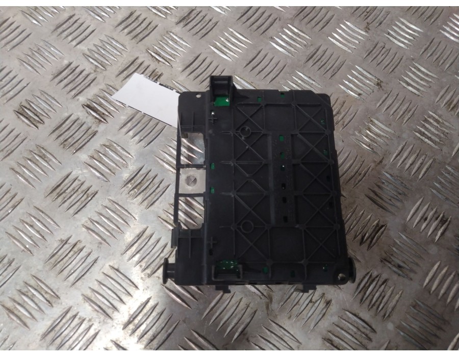 Recambio de caja reles / fusibles para peugeot partner monospace (5_, g_) 1.6 hdi 90 referencia OEM IAM 965061848000  