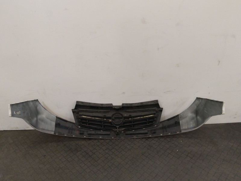 Recambio de rejilla delantera para opel vivaro a furgoneta (x83) 2.0 cdti (f7) referencia OEM IAM 623100248R  