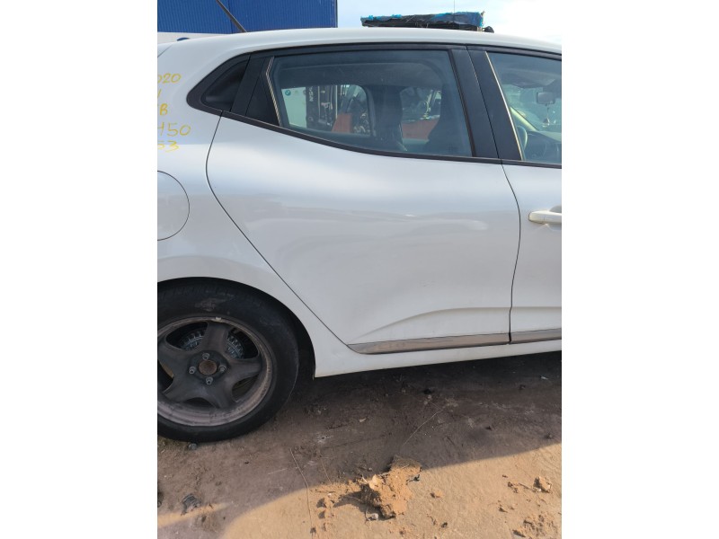 Recambio de puerta trasera derecha para renault clio v (b7_) 1.0 tce 100 (b7mt) referencia OEM IAM 821008513R  