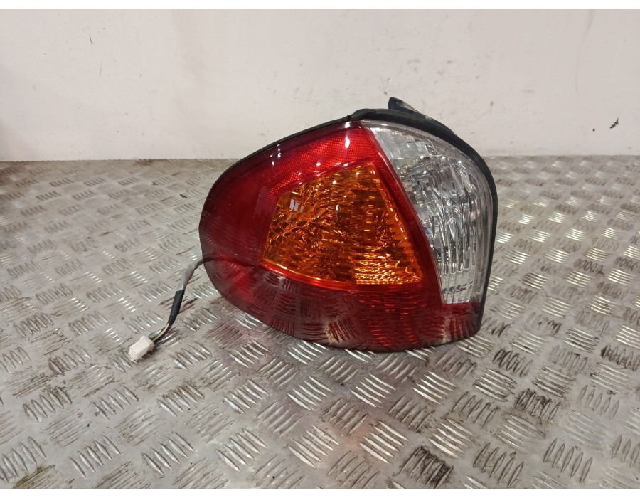 Recambio de piloto trasero izquierdo para hyundai santa fé i (sm) 2.7 v6 4x4 referencia OEM IAM 16397051  
