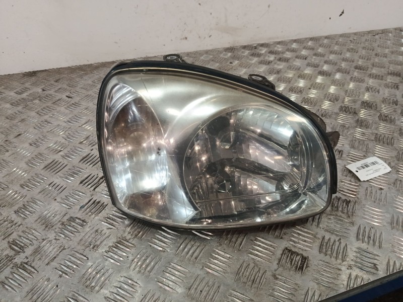 Recambio de faro derecho para hyundai santa fé i (sm) 2.7 v6 4x4 referencia OEM IAM 9210226025  