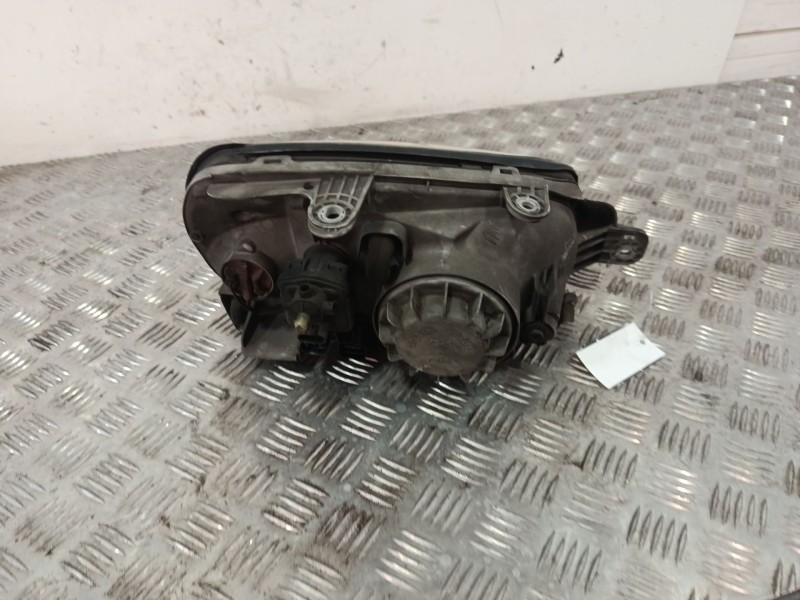 Recambio de faro izquierdo para hyundai santa fé i (sm) 2.7 v6 4x4 referencia OEM IAM 9210126025  
