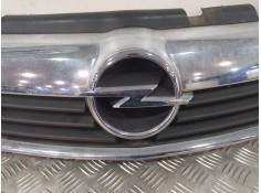 Recambio de rejilla delantera para opel zafira / zafira family b (a05) 1.9 cdti (m75) referencia OEM IAM 13136136   2