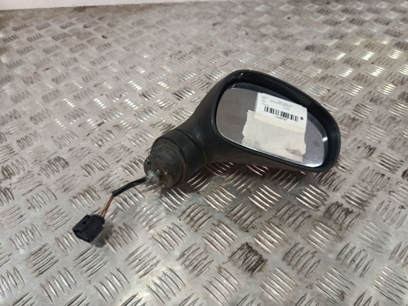 Recambio de retrovisor derecho para seat leon (1p1) 2.0 tdi 16v referencia OEM IAM 010352  