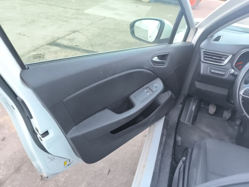 Recambio de guarnecido puerta delantera izquierda para renault clio v (b7_) 1.0 tce 100 (b7mt) referencia OEM IAM   