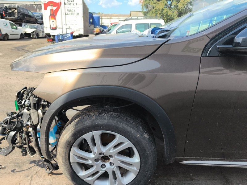 Recambio de aleta delantera izquierda para volvo v60 i cross country (157) d4 referencia OEM IAM 31416208  
