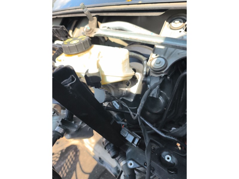 Recambio de bomba servodireccion para volvo v60 i cross country (157) d4 referencia OEM IAM 36050681  