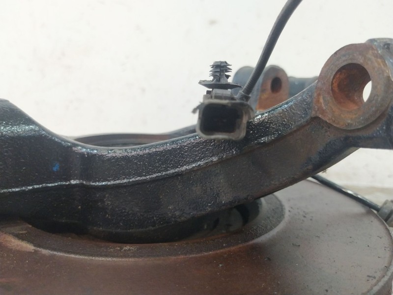 Recambio de mangueta delantera derecha para citroën c4 lim. 1.6 16v referencia OEM IAM 364796  
