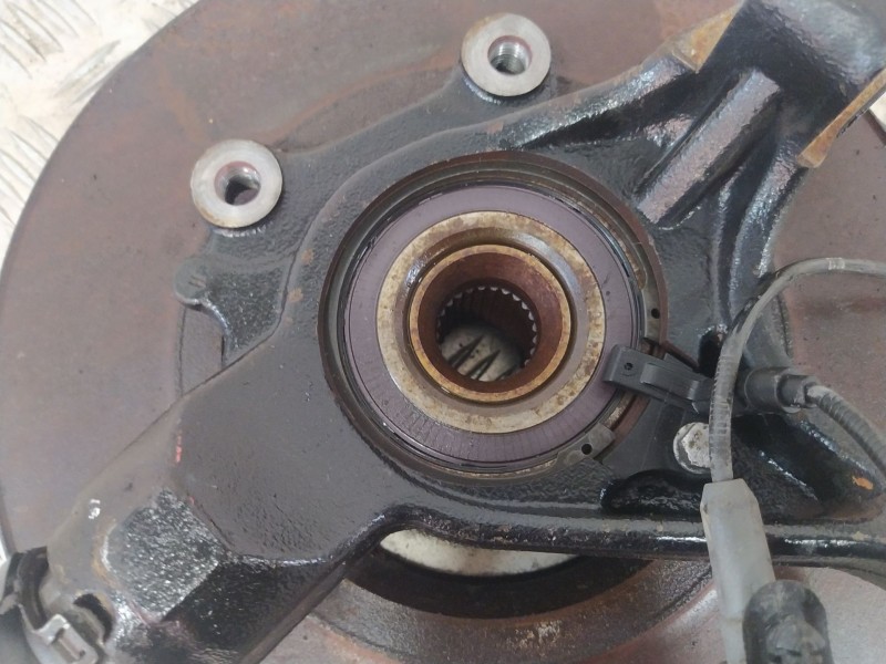 Recambio de mangueta delantera derecha para citroën c4 lim. 1.6 16v referencia OEM IAM 364796  