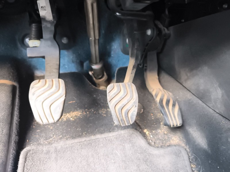 Recambio de pedal freno para renault clio v (b7_) 1.0 tce 100 (b7mt) referencia OEM IAM 465012074R  