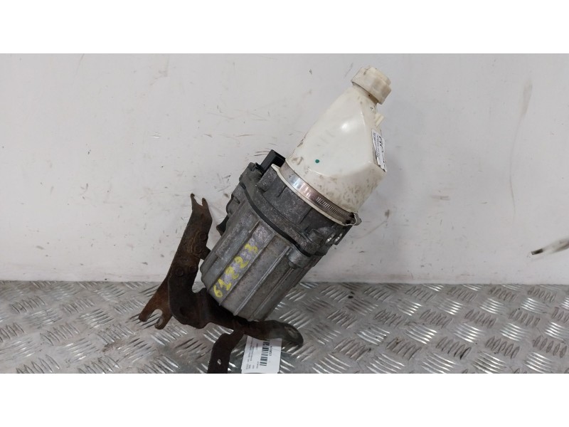 Recambio de bomba direccion para opel zafira / zafira family b (a05) 1.8 (m75) referencia OEM IAM 13192897  