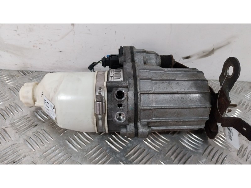 Recambio de bomba direccion para opel zafira / zafira family b (a05) 1.8 (m75) referencia OEM IAM 13192897  