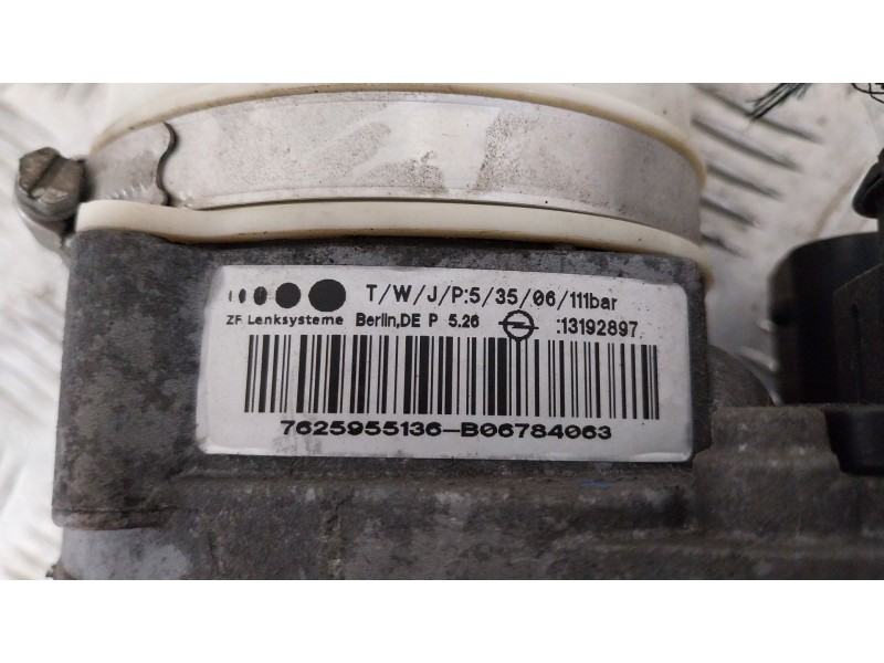 Recambio de bomba direccion para opel zafira / zafira family b (a05) 1.8 (m75) referencia OEM IAM 13192897  