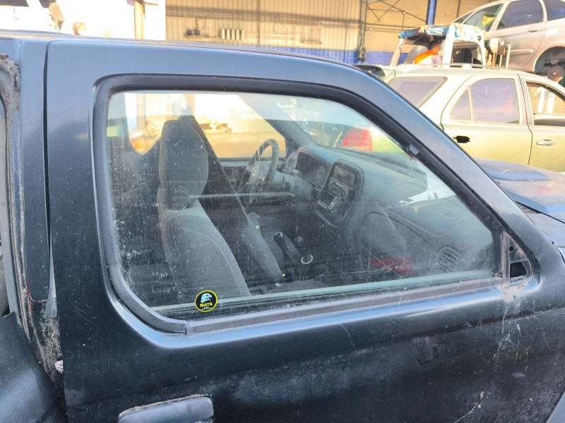 Recambio de luna delantera derecha para nissan pick up (d22) 2.5 dci 4wd referencia OEM IAM 803002S40A  