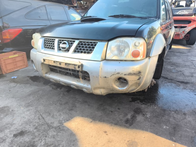 Recambio de paragolpes delantero para nissan pick up (d22) 2.5 dci 4wd referencia OEM IAM F2022VK425  