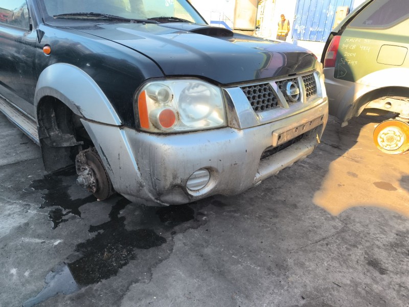 Recambio de paragolpes delantero para nissan pick up (d22) 2.5 dci 4wd referencia OEM IAM F2022VK425  