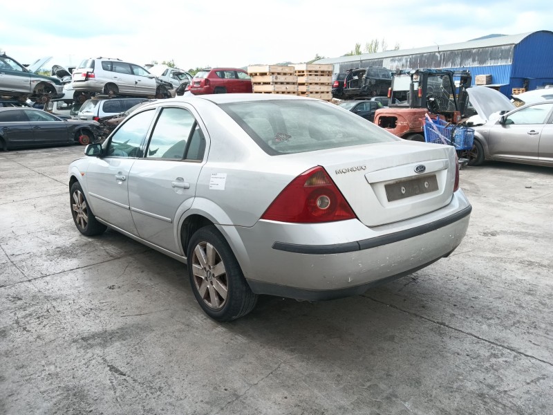 ford mondeo iii sedán (b4y) del año 2001