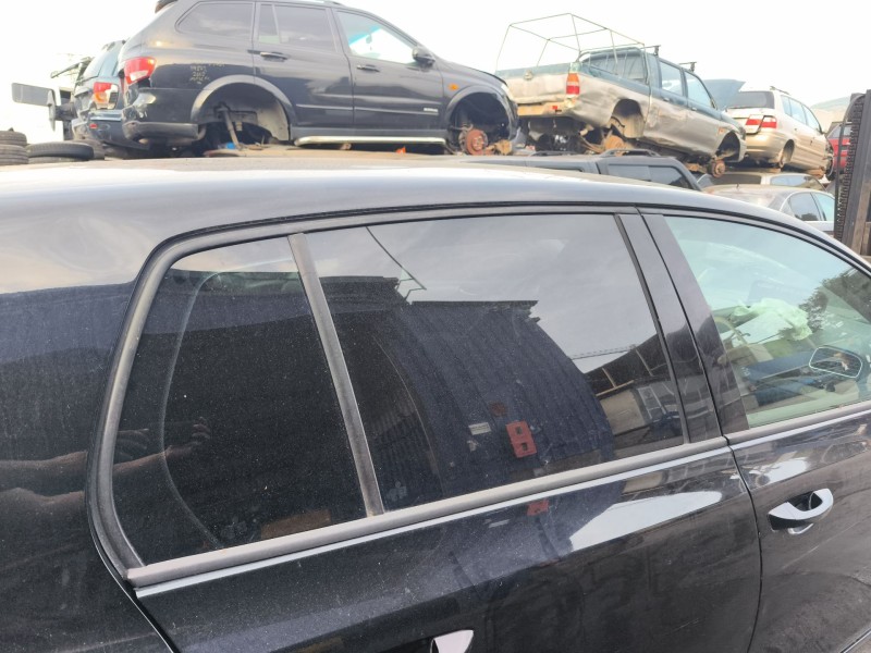 Recambio de luna trasera derecha para volkswagen golf vi (5k1) 1.6 tdi referencia OEM IAM 5K6845026C  