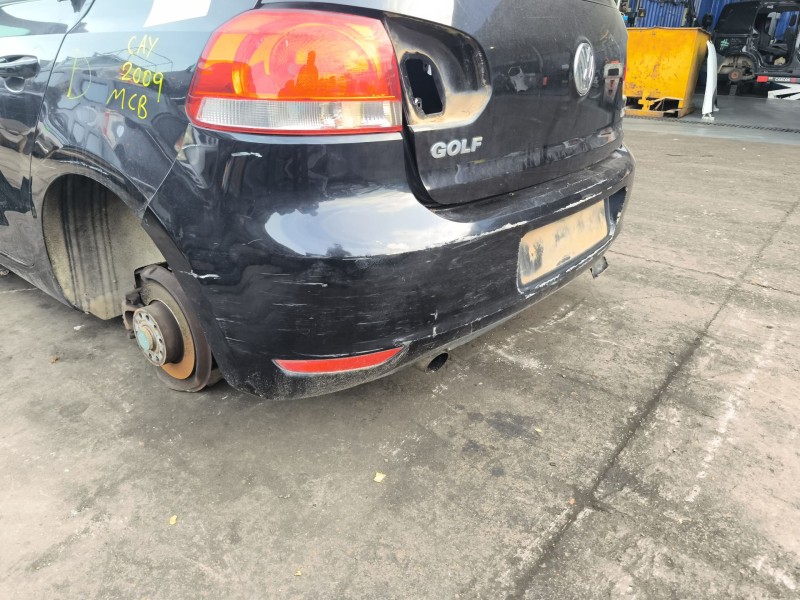 Recambio de paragolpes trasero para volkswagen golf vi (5k1) 1.6 tdi referencia OEM IAM 5K6807421GRU 5K0807251A 