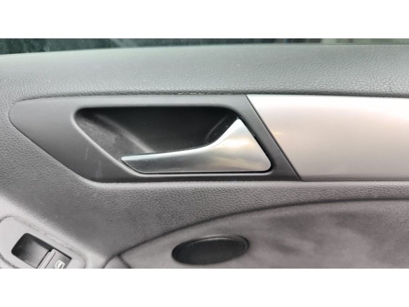 Recambio de maneta interior trasera derecha para volkswagen golf vi (5k1) 1.6 tdi referencia OEM IAM 5K0837206D3FZ  