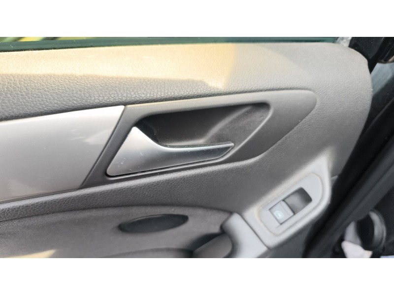 Recambio de maneta interior trasera izquierda para volkswagen golf vi (5k1) 1.6 tdi referencia OEM IAM 5K0837205D3FZ  