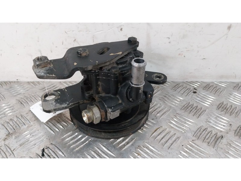 Recambio de bomba direccion para nissan atleon 120 tk110.35 tk56.35/4 referencia OEM IAM 7691332118  