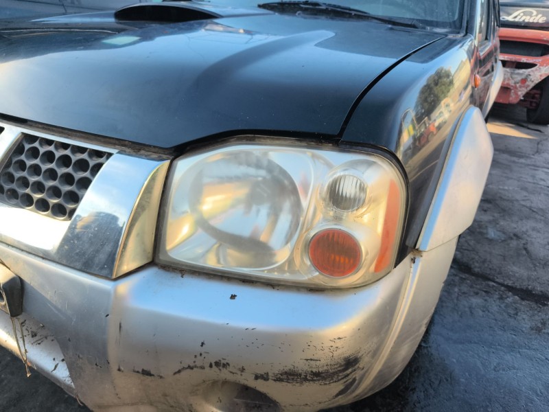 Recambio de faro izquierdo para nissan pick up (d22) 2.5 dci 4wd referencia OEM IAM 260752TV2A 260602TV5A 