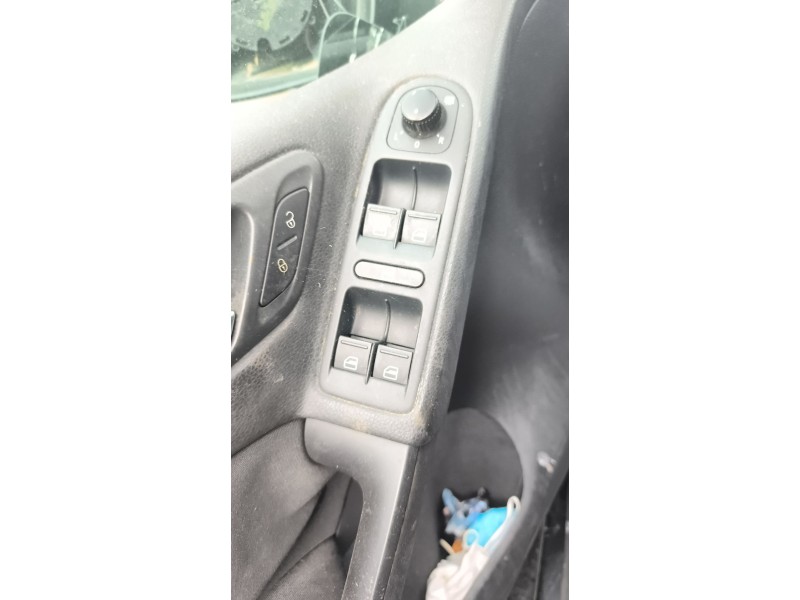 Recambio de mando elevalunas delantero izquierdo para volkswagen golf vi (5k1) 1.6 tdi referencia OEM IAM 1K4959857CREH  