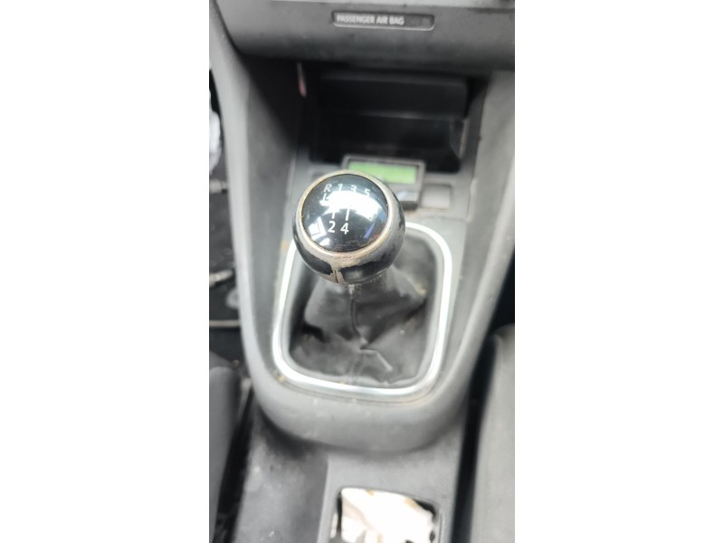 Recambio de palanca cambio para volkswagen golf vi (5k1) 1.6 tdi referencia OEM IAM 1K0711050A 5Q0711046T 