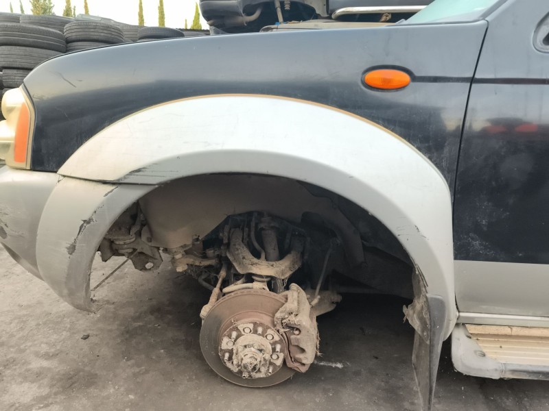 Recambio de aleta delantera izquierda para nissan pick up (d22) 2.5 dci 4wd referencia OEM IAM 63113VK000  