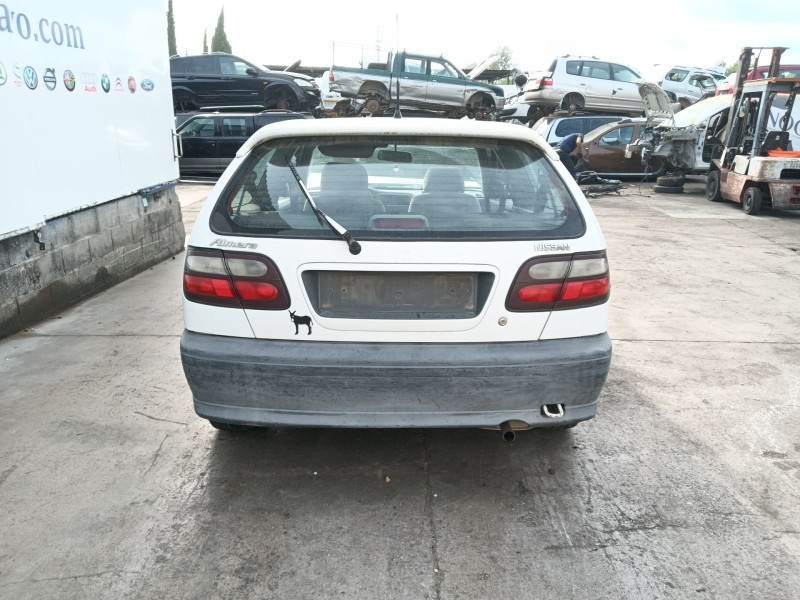 nissan almera i hatchback (n15) del año 2000