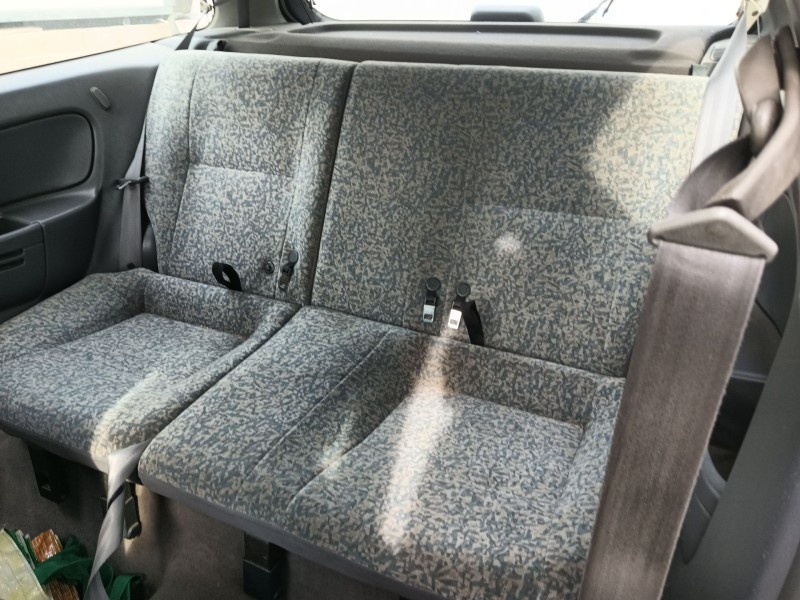 nissan almera i hatchback (n15) del año 2000