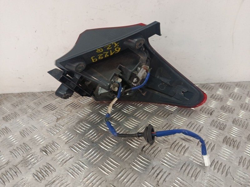 Recambio de piloto trasero izquierdo para toyota auris (_e18_) 1.2 (nre185_) referencia OEM IAM 8156102A61  