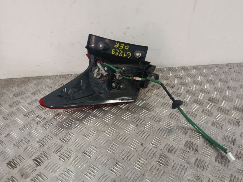 Recambio de piloto trasero derecho para toyota auris (_e18_) 1.2 (nre185_) referencia OEM IAM 8155102A61  