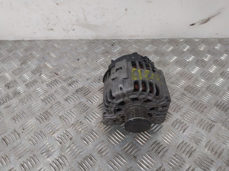 Recambio de alternador para renault trafic ii furgoneta (fl) 1.9 dci 100 (fl0c) referencia OEM IAM SG12B071  