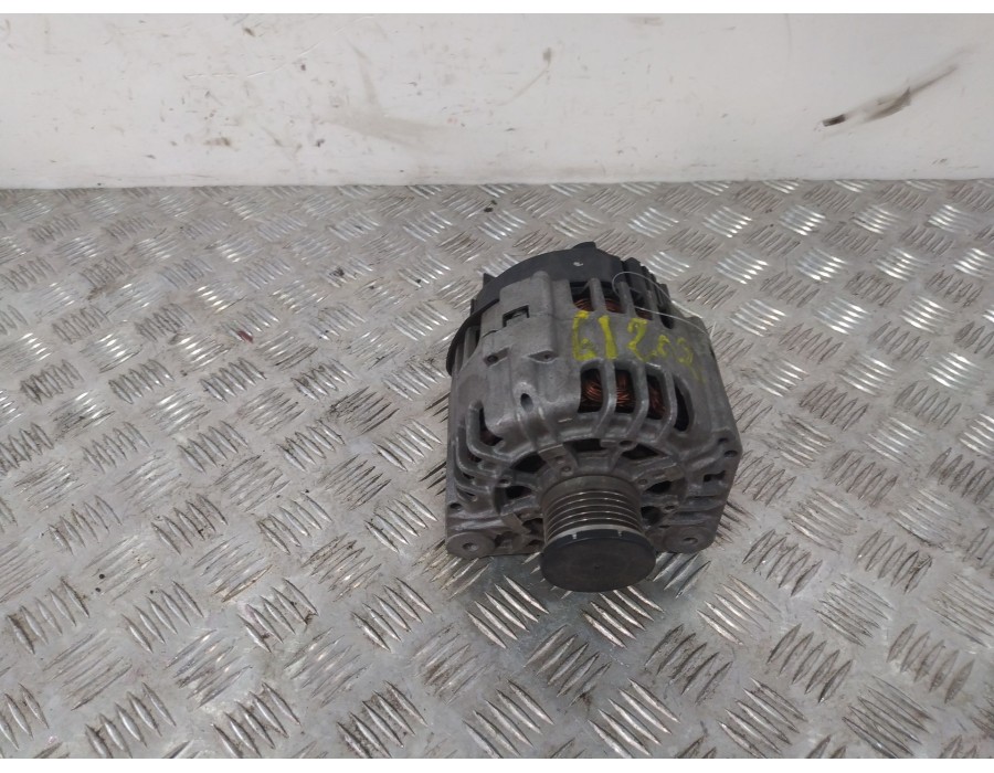 Recambio de alternador para renault trafic ii furgoneta (fl) 1.9 dci 100 (fl0c) referencia OEM IAM SG12B071  