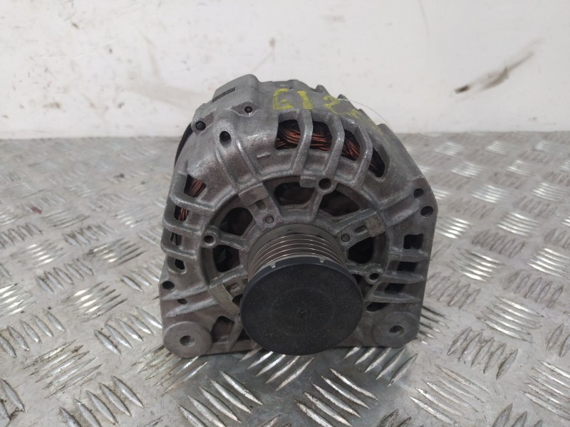 Recambio de alternador para renault trafic ii furgoneta (fl) 1.9 dci 100 (fl0c) referencia OEM IAM SG12B071  
