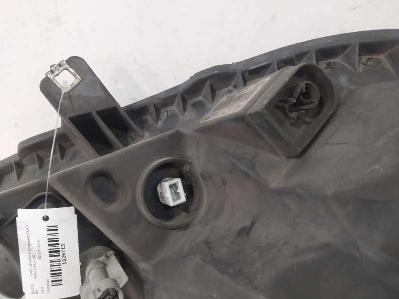 Recambio de faro derecho para opel vivaro a furgoneta (x83) 2.0 cdti (f7) referencia OEM IAM 8200701356  