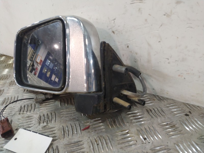 Recambio de retrovisor izquierdo para nissan pick up (d22) 2.5 dci 4wd referencia OEM IAM E4012089  