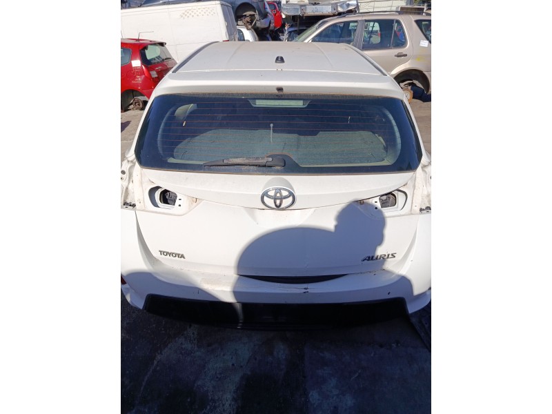 Recambio de porton trasero para toyota auris (_e18_) 1.4 d-4d (nde180_) referencia OEM IAM   