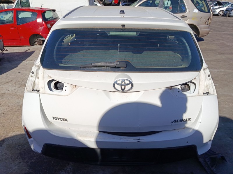 Recambio de porton trasero para toyota auris (_e18_) 1.4 d-4d (nde180_) referencia OEM IAM   